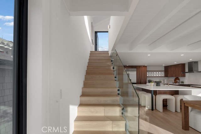 58 66th Place, Long Beach CA: https://media.crmls.org/medias/403c47b7-0531-444e-a4c4-8283df63ceac.jpg