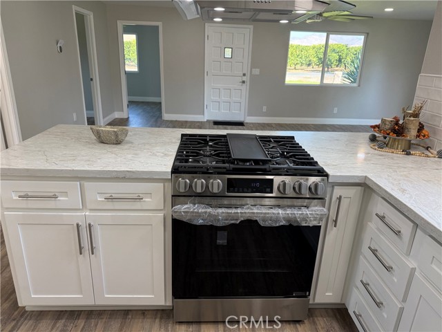 Detail Gallery Image 17 of 54 For 24323 Avenue 324, –,  CA 93286 - 3 Beds | 2 Baths