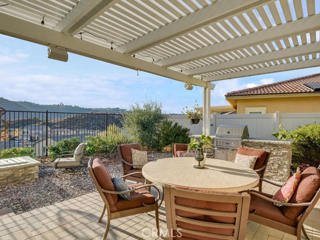 Detail Gallery Image 18 of 42 For 374 Ventasso Way, Fallbrook,  CA 92028 - 4 Beds | 3/1 Baths