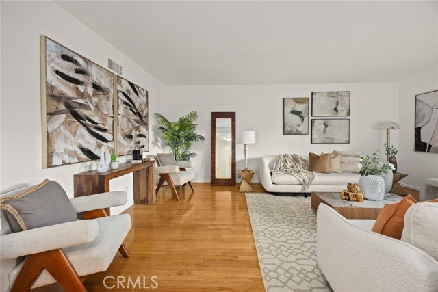 Detail Gallery Image 6 of 27 For 2520 Louise Ave, Arcadia,  CA 91006 - 4 Beds | 3 Baths