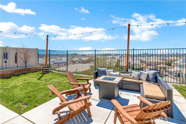 39463 Dayspring Way, Temecula CA: https://media.crmls.org/medias/403f9f77-aed7-4358-96b2-9fa182532e02.jpg