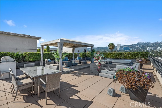 Detail Gallery Image 17 of 24 For 432 N Oakhurst Dr #503,  Beverly Hills,  CA 90210 - 2 Beds | 2/1 Baths
