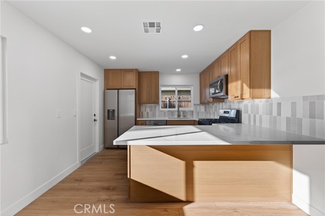 Detail Gallery Image 6 of 29 For 7041 Cameo St, Rancho Cucamonga,  CA 91701 - 4 Beds | 2 Baths