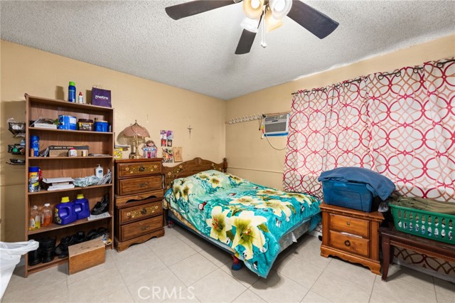 12597 Jalepeno Avenue, Chino CA: https://media.crmls.org/medias/404227f7-31c9-4210-b20d-ecfe93795819.jpg