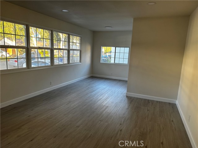 Detail Gallery Image 2 of 12 For 1726 E 122nd, Los Angeles,  CA 90059 - 3 Beds | 1 Baths