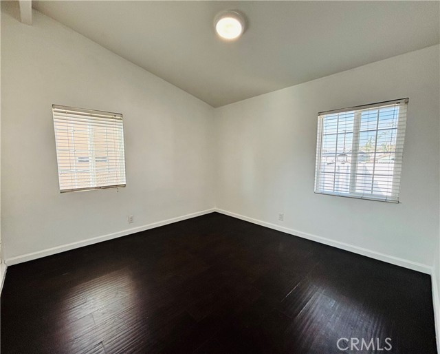 Detail Gallery Image 5 of 7 For 7760 Aspen Ave a,  Fontana,  CA 92336 - 2 Beds | 1/1 Baths