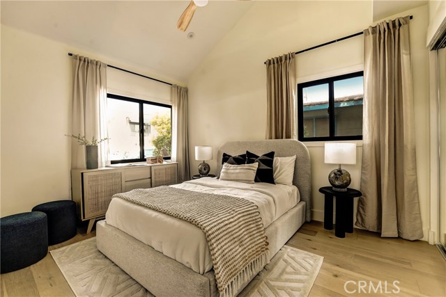 Detail Gallery Image 8 of 42 For 636 Bay, Santa Monica,  CA 90405 - 3 Beds | 3 Baths