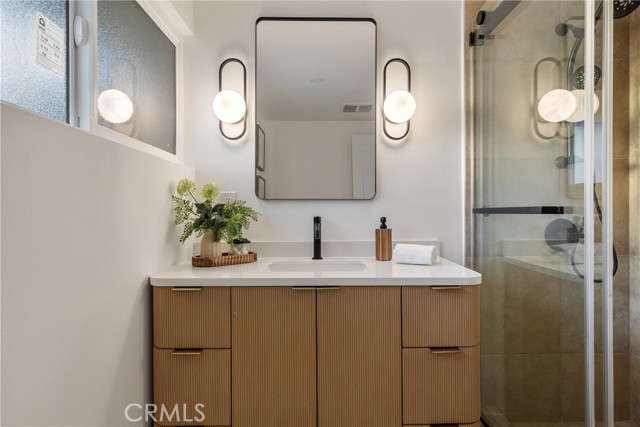 Detail Gallery Image 23 of 32 For 20110 Flallon, Lakewood,  CA 90715 - 4 Beds | 2 Baths