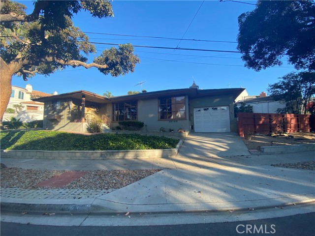 600 Gertruda Avenue, Redondo Beach, California 90277, 2 Bedrooms Bedrooms, ,1 BathroomBathrooms,Residential,Sold,Gertruda,CV21228941