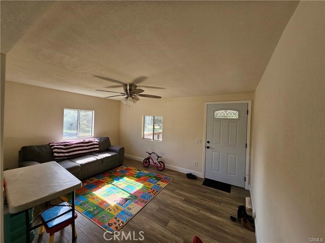 Detail Gallery Image 5 of 21 For 8043 Melvina Ave, Oroville,  CA 95966 - 3 Beds | 2 Baths