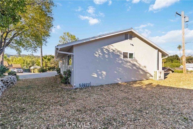 2453 Los Feliz, Thousand Oaks CA: https://media.crmls.org/medias/40479510-671d-4347-8c3d-e50e4a1eb84a.jpg