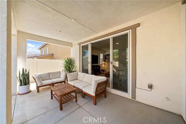 11298 Finders Court, Corona CA: https://media.crmls.org/medias/4047c21f-9f6d-47ef-8f71-55b8eeeaf9d6.jpg
