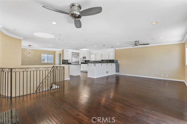 209 Crest Drive, Manhattan Beach CA: https://media.crmls.org/medias/4047e113-9734-4458-8a82-2dd806f8582d.jpg