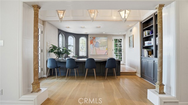 Detail Gallery Image 19 of 74 For 4548 Ellenboro, Woodland Hills,  CA 91364 - 4 Beds | 4/1 Baths