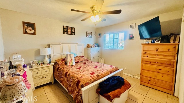 Detail Gallery Image 19 of 20 For 5833 Leo, Bakersfield,  CA 93307 - 2 Beds | 1 Baths