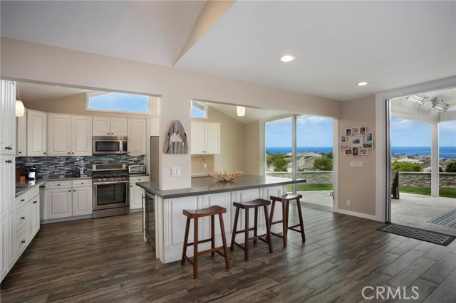 Detail Gallery Image 4 of 36 For 33571 Sextant Dr, Dana Point,  CA 92629 - 2 Beds | 2 Baths