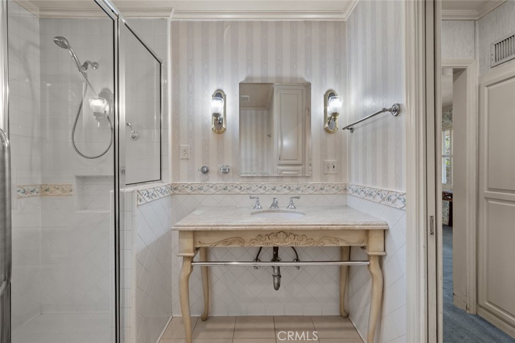 https://media.crmls.org/medias/404a9cc4-0243-4bdc-9558-bb69ae1d740e.jpg?preset=X-Large
