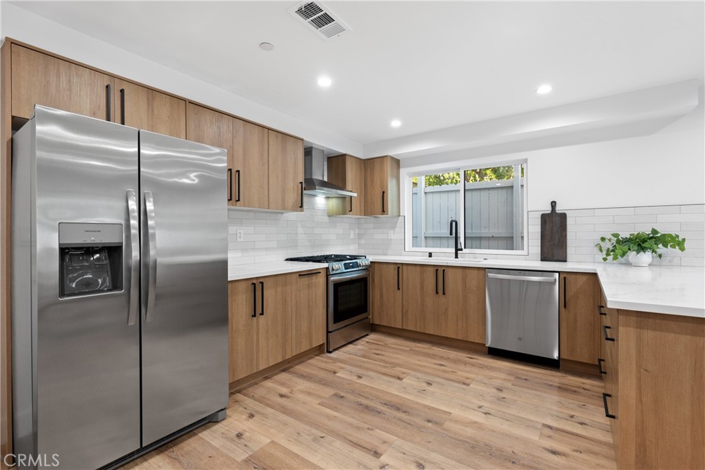 MLS #SR25269093 image #3