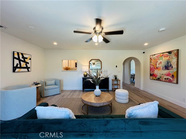 Detail Gallery Image 2 of 40 For 4759 N Fenimore, Covina,  CA 91722 - 4 Beds | 2 Baths