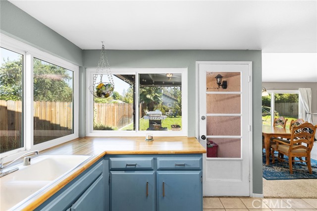 29951 Cactus Place, Temecula CA: https://media.crmls.org/medias/404bd2ed-ec1f-4be9-a586-99adc5ca29b0.jpg