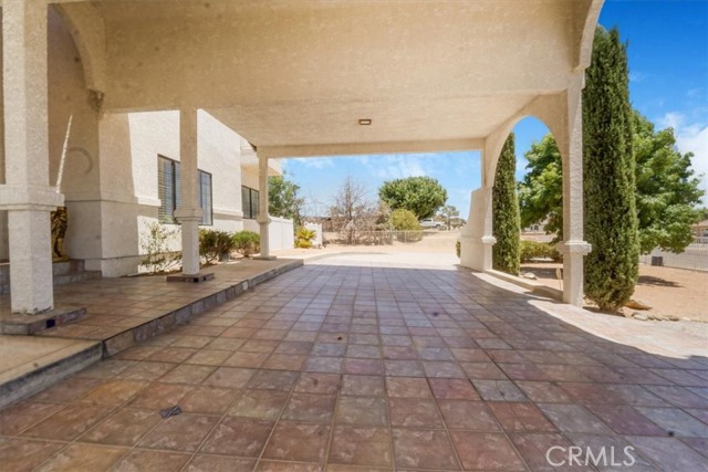 18760 Otomian Road, Apple Valley CA: https://media.crmls.org/medias/404c695e-beca-4013-9560-64d6deabb3c2.jpg