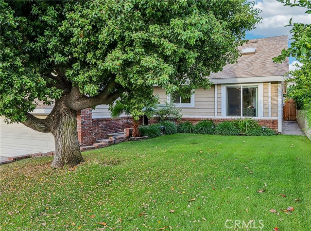 Front Image Thumbnail for CRIV26049105