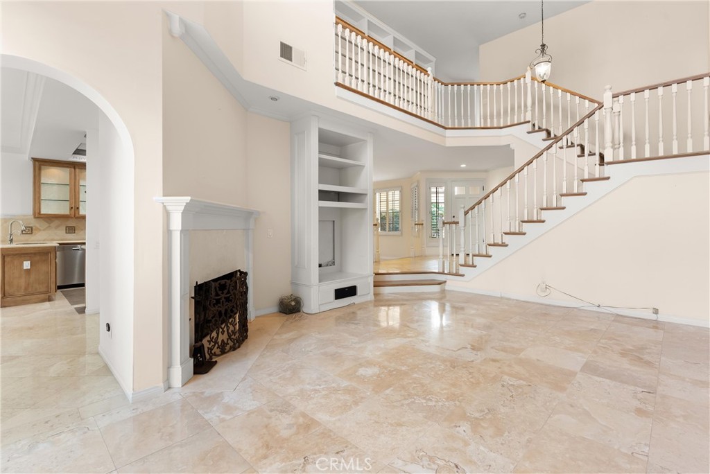 404d51c2 2dcc 4e6e 81d3 F394f3129753