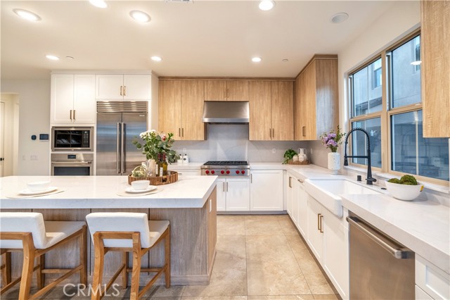 149 Somera, Irvine CA: https://media.crmls.org/medias/404da3c0-fc7b-4658-aabb-20a1c003c6ec.jpg