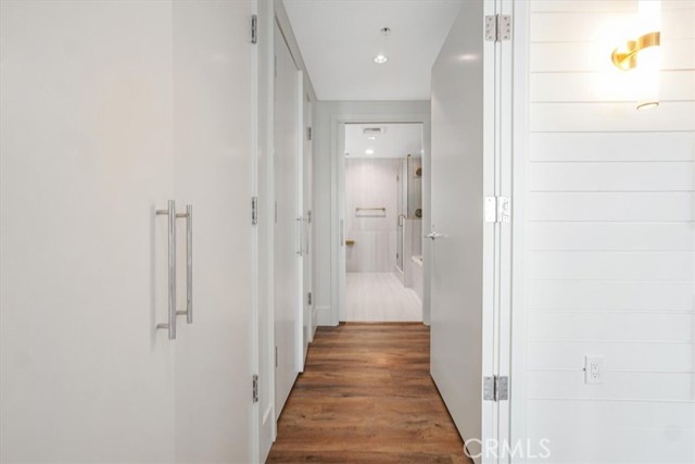 3131 Michelson Drive, Irvine CA: https://media.crmls.org/medias/404e0f11-6157-4cb7-9ac0-ab06d06099a9.jpg