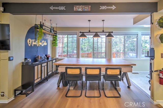 582 Rose Lane, Twin Peaks CA: https://media.crmls.org/medias/404ea6fd-51be-4f83-bc45-c5f99be81ad8.jpg