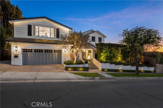 807 Aleppo Street, Newport Beach CA: https://media.crmls.org/medias/404ece17-3179-4e9c-9fba-ce3cdd2c6644.jpg
