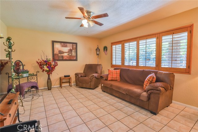 Detail Gallery Image 12 of 62 For 11169 66th St, Jurupa Valley,  CA 91752 - 3 Beds | 2 Baths