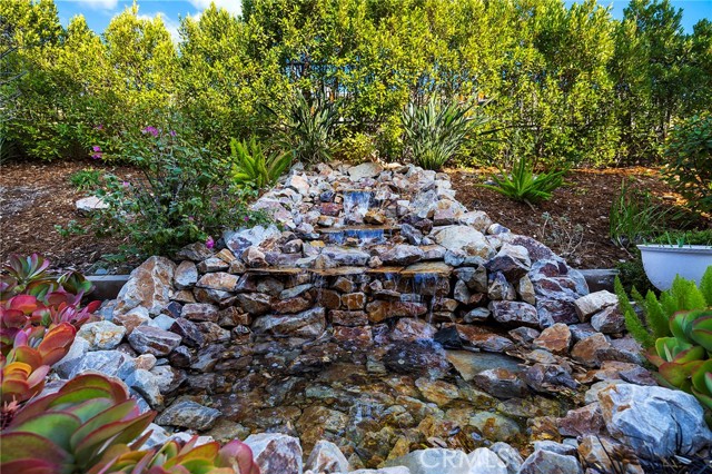 11360 Alton Drive, Corona CA: https://media.crmls.org/medias/404f6d94-5ca1-42b3-922c-8d90e8ac14de.jpg