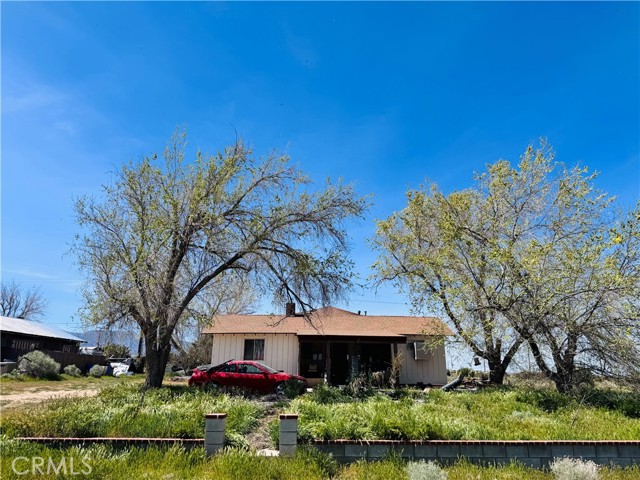 Detail Gallery Image 2 of 20 For 9616 Schlitz, Phelan,  CA 92371 - 3 Beds | 2 Baths