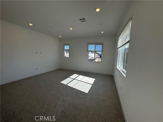 Detail Gallery Image 9 of 28 For 114 Pansy, Irvine,  CA 92618 - 5 Beds | 5 Baths