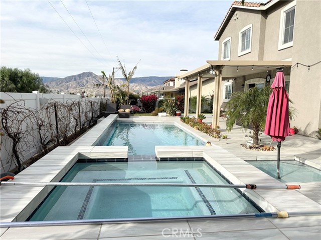 1539 Carmel Court, Redlands CA: https://media.crmls.org/medias/4050c633-ab00-45b1-803f-e1c415c0eecf.jpg