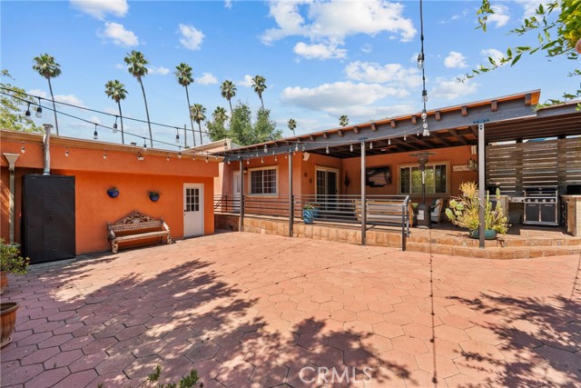 610 S Bel Aire Drive, Burbank CA: https://media.crmls.org/medias/4050e3ce-9a0b-418a-ad3b-060bc0d431b3.jpg