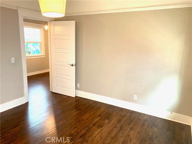 Detail Gallery Image 11 of 17 For 220 Palm, Pomona,  CA 91767 - 3 Beds | 2 Baths