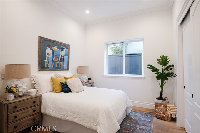 561 33rd Street, Manhattan Beach, California 90266, 5 Bedrooms Bedrooms, ,5 BathroomsBathrooms,Residential,Sold,33rd,SB21226238