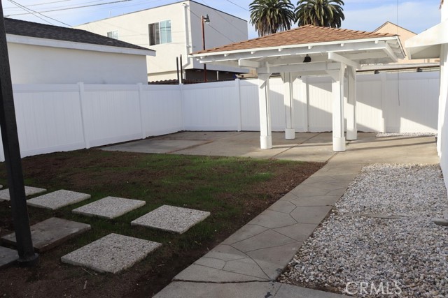 Detail Gallery Image 26 of 75 For 1917 W 74th, Los Angeles,  CA 90047 - 4 Beds | 3 Baths