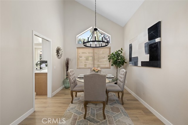3302 Braemar Lane, Corona CA: https://media.crmls.org/medias/4051e0b8-0e30-4f03-ab37-86ca1844a3ba.jpg