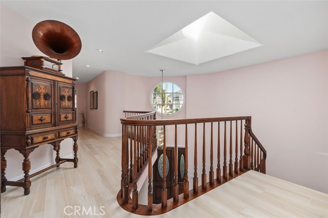 6260 Napoli Court, Long Beach CA: https://media.crmls.org/medias/4052b232-02a3-4aef-b058-8deb2046603f.jpg
