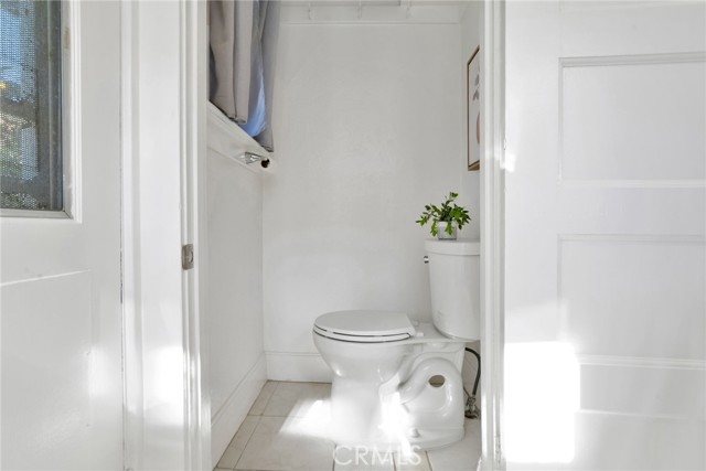 Detail Gallery Image 18 of 40 For 337 N Beachwood, Los Angeles,  CA 90004 - 3 Beds | 2 Baths