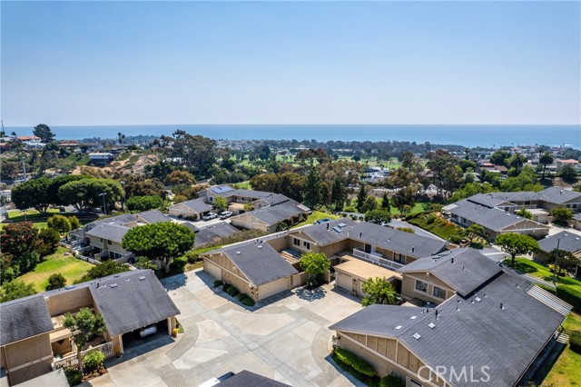 308 Avenida Adobe, San Clemente CA: https://media.crmls.org/medias/40531072-384b-4ffd-ad3a-b16340fb4eac.jpg