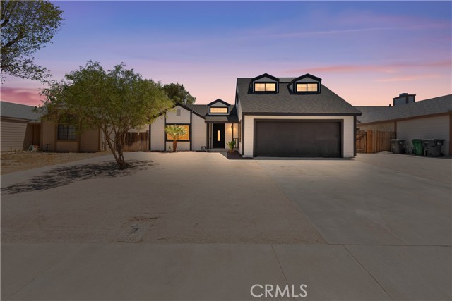 44130 Dahlia Street, Lancaster CA: https://media.crmls.org/medias/4054412a-8ec2-4ebe-997a-9753ba3c36f0.jpg
