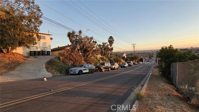 Detail Gallery Image 2 of 29 For 1215 Grand Ave, Spring Valley,  CA 91977 - 3 Beds | 2 Baths