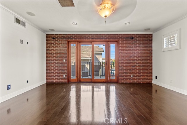 MLS #OC25239978 image #12