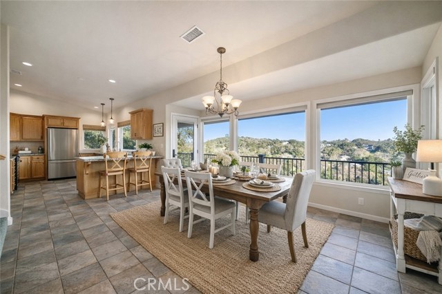 Detail Gallery Image 5 of 41 For 8412 Alta Vista, Atascadero,  CA 93422 - 4 Beds | 3/1 Baths