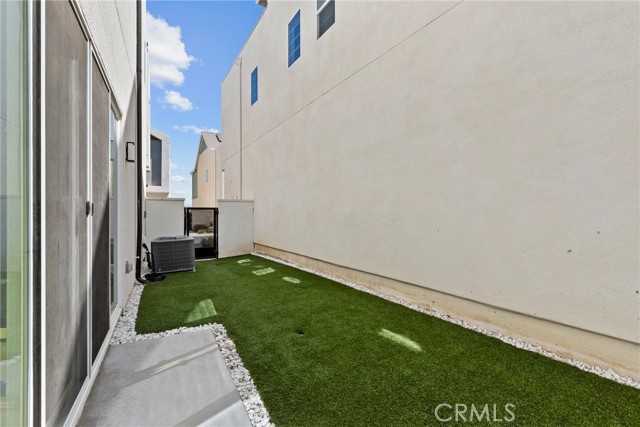 27124 Purple Sage Court, Valencia CA: https://media.crmls.org/medias/4055d97b-378a-4497-931e-93d6ddb510ed.jpg