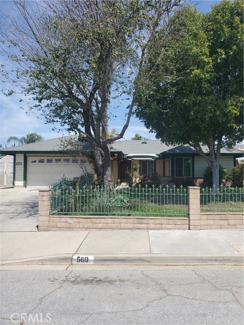 569 Meadow Ln, Pomona, CA 91767